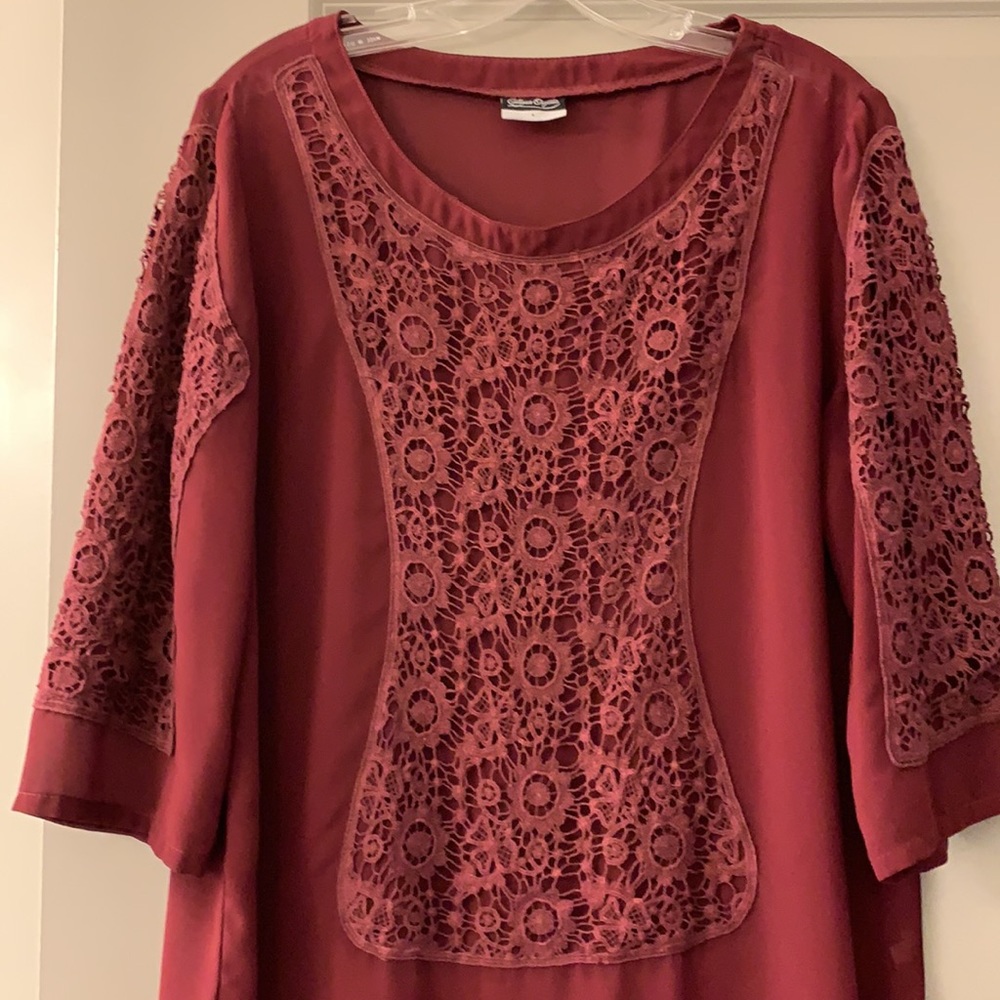 Maroon / Burgundy Tunic Top - Picture 2 of 5